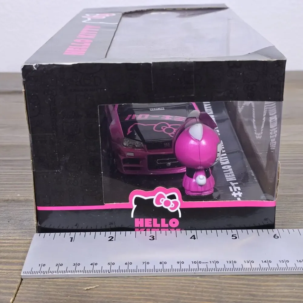 Jada Toys - 1/24 2002 Nissan Skyline GT-R (BNR34) with Hello Kitty Figure -